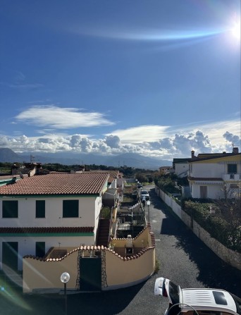 Продаж готового таунхаусу з ремонтом у  м Скалеа (Італія) - фото 1