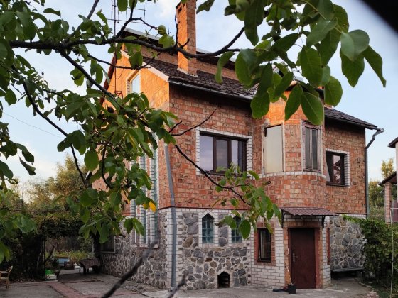 Продам дом со своим берегом! Река Днепр, лиственный лес, Газ, 195 м.кв Дніпро