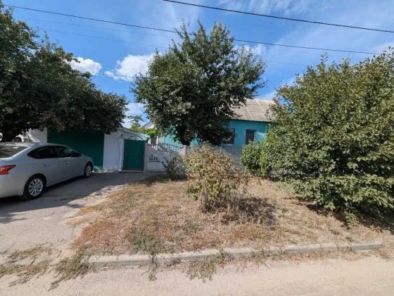 продажа дома 77кв.м участок 10соток ул.Юности Дніпро