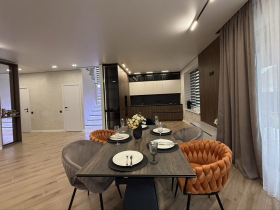 Приватний будинок з дизайнерським ремонтом Вінниця