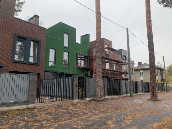 Продаж таунхаусу MADERA HOUSE в чудовій локації, поруч з  лісом Київ