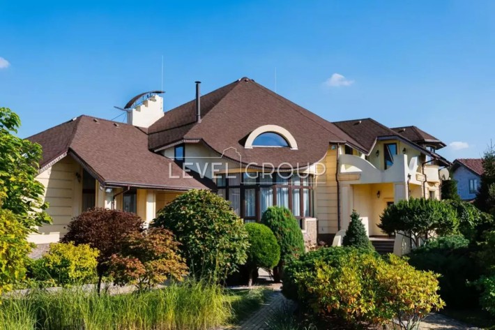 Будинок із виходом на затоку Дніпра, причал, басейн, сауна, хамам - фото 1