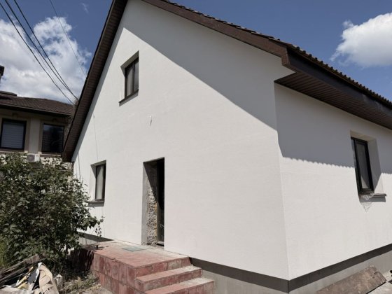 Осокорки. Обмін на квартиру!Будинок з виходом на озеро Святище! Київ