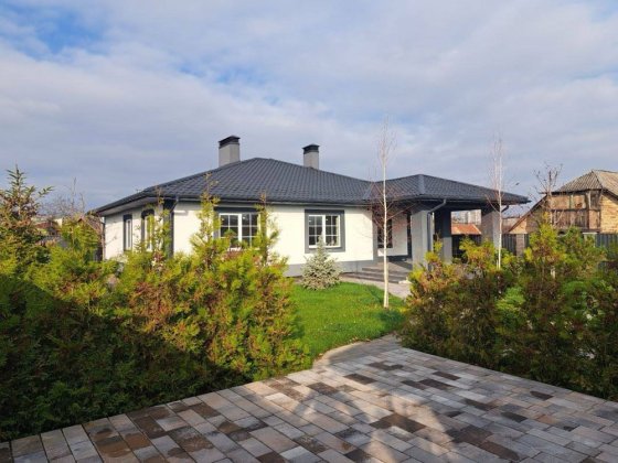 Продам будинок , 5 хв до кільцевої . Київ, київська обл , 4 кімнати Київ