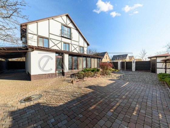 Продаж будинку, Оболонь, берег Дніпра, КМ Фронтовик Київ