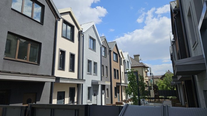 Вигідно! ЗДАНИЙ таунхаус 88м2. Таунхауси в Києві біля метро - фото 1