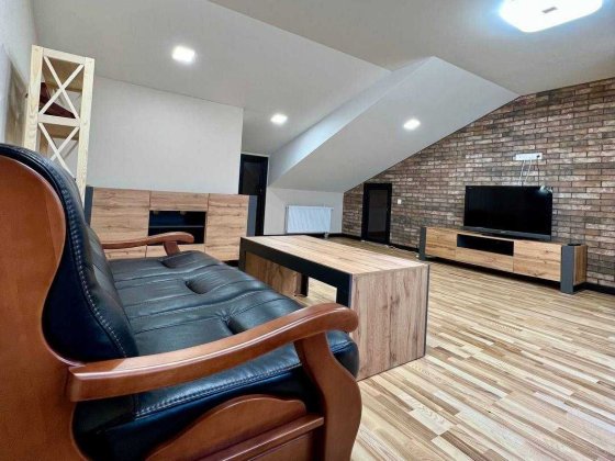 В продаже 3-х этажный таунхаус на пр Гагарина (Генерала Пушкина) Дніпро