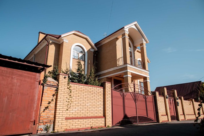 В продаже 2-эт дом на пр. Науки (Гагарина) - фото 1