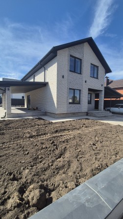 Продаю 2 поверховий будинок ст.місто 145000$ - фото 1