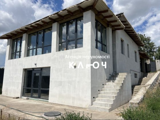 Продаж будинку в тихому передмісті Кропивницкий