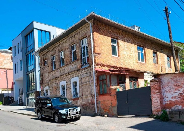 Продаж частини будинку на вул. Кропивницького - фото 1