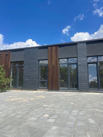 1 этажный коттедж с камином - фото 1