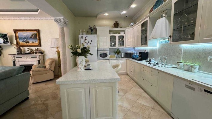 БЕЗ КОМИССИИ!!! Продам Дом на участке 10 соток, 9 Станция Фонтана - фото 1