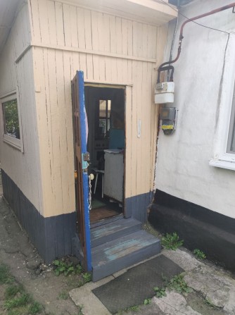 Продам частину будинку в центрі - фото 1