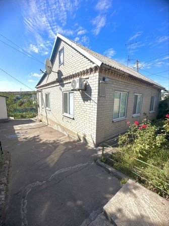 Продам Дом на Мирном, /Богдана Хмельницкого, 12 квартал/ правый берег - фото 1