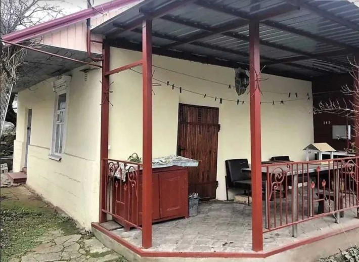 ПРОДАМ просторный дом с капитальным ремонтом - фото 1