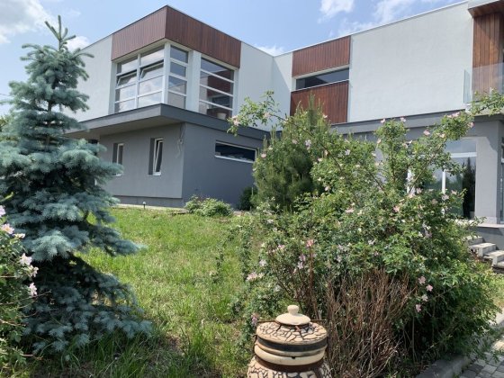 Продам коттедж в стиле High-Tech, посёлок Жуковского,Большая Даниловка Харьков