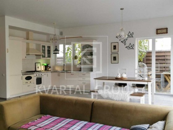 Продам ГАРНИЙ будинок з ремонтом, меблями, технікою. Газ. 156м2. Петропавлівська Борщагівка