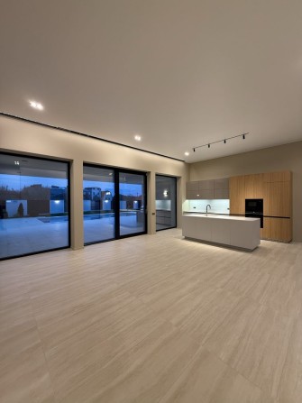 ‼️Продам новый одноэтажный дом,бассейн,море‼️ - фото 1