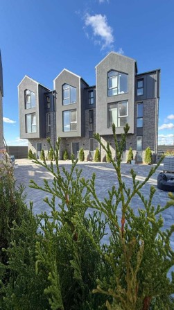 Продаж сучасного таунхаусу, закритий комплекс - 90000уо - фото 1