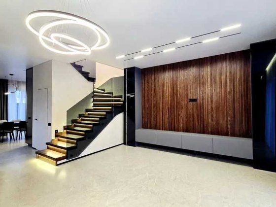 Вітаю. ГАЗ, ЦЕНТРАЛЬНІ КОМУНІКАЦІІ, будинок-дуплекс 125м2; Ліцей#1. Петропавловская Борщаговка