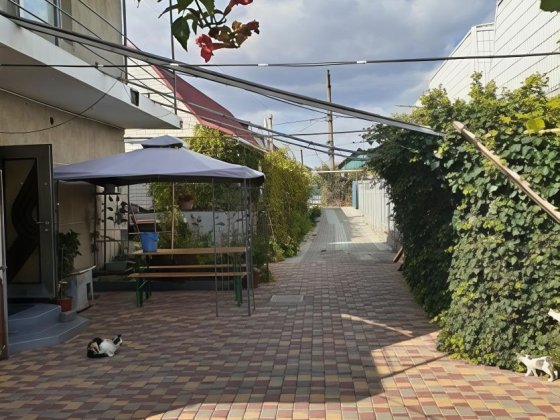 Продам добротный дом , 170 м на Ленпоселке , 10 соток земли Одесса