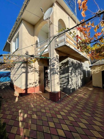 Продам двоповерховий будинок у Хаджибейському районі !вул.Боровського - фото 1