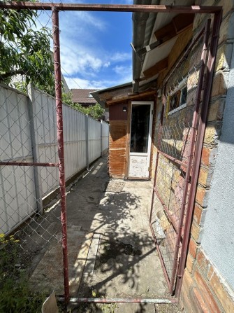 Продам будинок з окремим двором в Лісках, 5 кімнат - фото 1