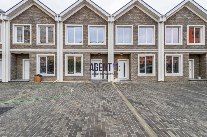 Продаж тунхауса з ремонтом,  Газ, центр комунікації,  біляЖК Софія - фото 1