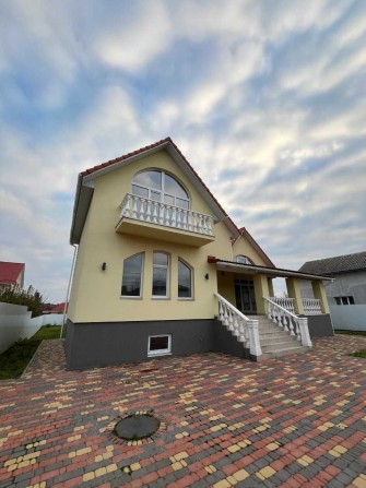 Без комісії, будинок площею 333м², ділянка 10 соток, тераса - фото 1