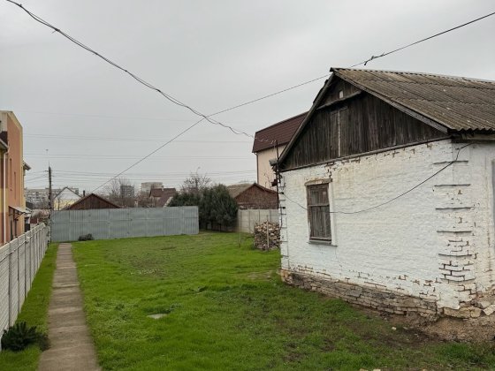 Продаю отличный участок земли  с домом  в  Центре. 4 Слободская Николаев