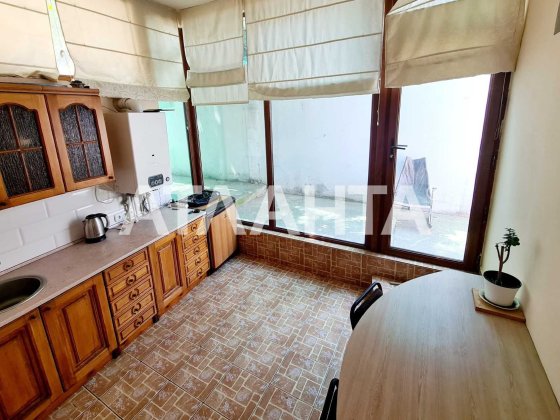 Дом на Французском бульваре АГВ, паркоместа, 10 минут до моря пешком. Одеса