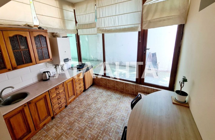 Дом на Французском бульваре АГВ, паркоместа, 10 минут до моря пешком. - фото 1