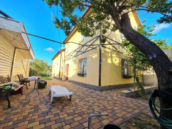 Частный хозяйский дом с камином 4 сотки на Черемушках гос акт на землю Одесса