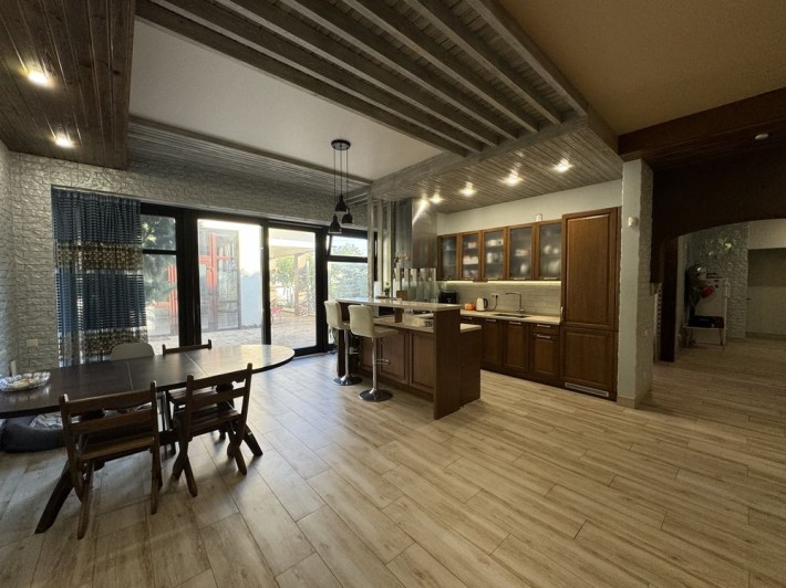 Продаж будинку в районі парку Народний сад (Петровського) + гостьовий - фото 1