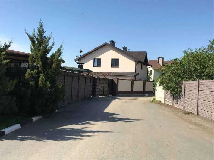 Продажа 2-этажного дома 140 кв.м.  с верандой и участком на 5 соток,DS - фото 1