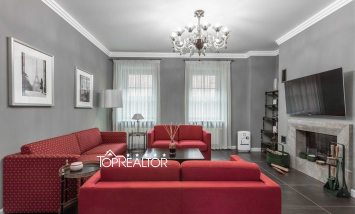 В продаже стильный коттедж на Шатиловке, дизайнерский ремонт и мебель - фото 1