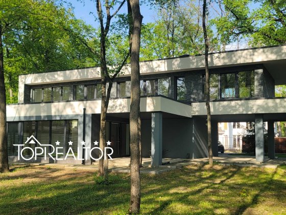 Продам сучасний будинок у селищі Форест. Лісопарк Харьков