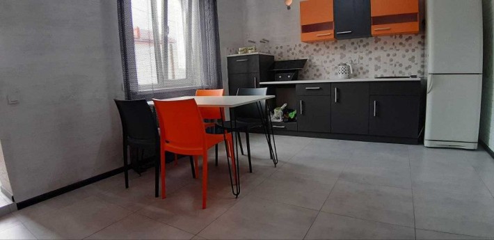 (4) Червоний Хутор. Продам дуплекс - фото 1