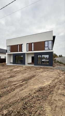 Продаю Дуплекс Газ Без Комісії Гарна локація Керамоблок власна ділянка - фото 1