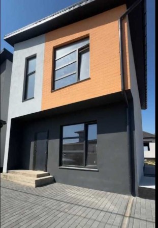 Сучасний таунхаус з ремонтом | Золота Гірка - фото 1