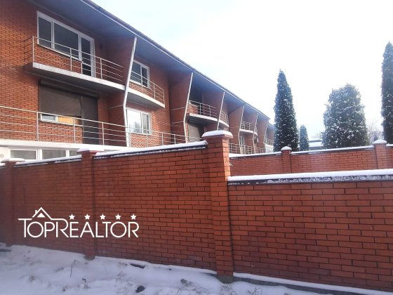 У продажі затишний таунхаус з виходом на Журавлівське водосховище! Харьков