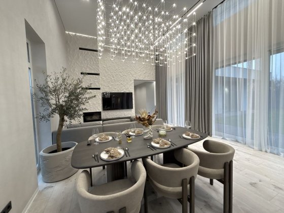 Будинок з ремонтом ‼️ 180 м2 | 10 соток | поруч перший ліцей Петропавлівська Борщагівка