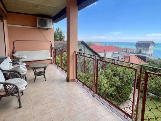 Продам дом на берегу моря. Терраса с видом на Черноморский залив Одесса