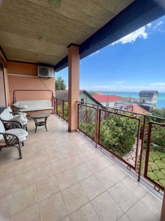 Продам дом на берегу моря. Терраса с видом на Черноморский залив - фото 1