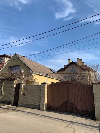 Продам два дома в одном  дворе 12соток Салтовка посёлок Кирова - фото 1