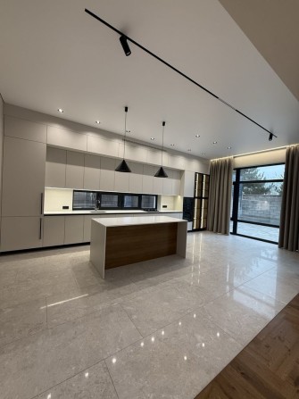 ‼️Продам новый дом,закрытый кооператив, море‼️ - фото 1