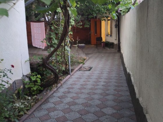 Продам дім центр Слободка/ свій двір,гараж. Одесса