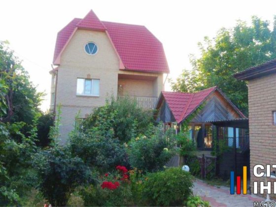 Добротное домовладение метро Алексеевская, участок 10 соток! Харьков