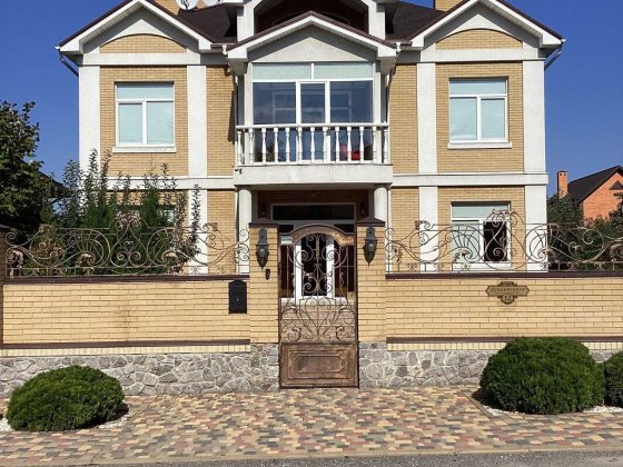 Продам элитный дом на Салтовке, р-н Радмира Харьков